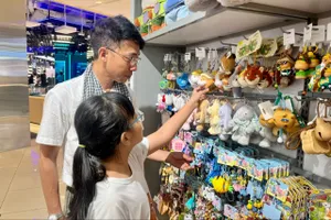 Vượt qua áp lực chi tiêu cuối năm