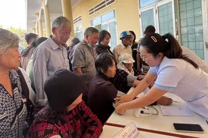 Gia Lai: Khám, cấp thuốc miễn phí cho người dân vùng bị thiên tai
