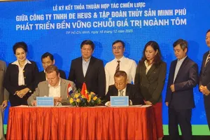 Ký kết hợp tác giữa De Heus và Thủy sản Minh Phú để phát triển bền vững ngành tôm