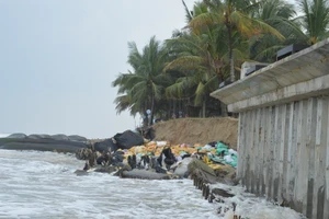 Nghiêm cấm du khách tham quan khu vực biển Cửa Đại