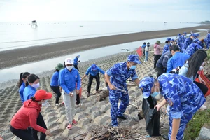 Sôi động ngày hội “Nghĩa tình biên giới biển đảo” tại Tiền Giang