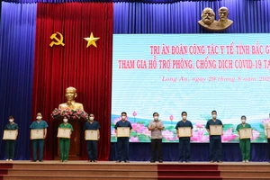 Tri ân đoàn cán bộ y tế tỉnh Bắc Giang hỗ trợ Long An phòng, chống dịch Covid-19