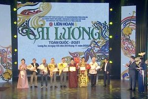 Liên hoan Cải lương toàn quốc 2021: Trao hơn 100 huy chương cho các vở diễn, cá nhân