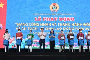 Nhiều hoạt động chăm lo, hỗ trợ công nhân lao động có hoàn cảnh khó khăn