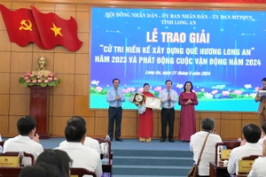 10 tác giả được trao giải “Cử tri hiến kế xây dựng quê hương Long An” năm 2023 