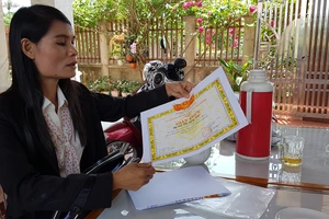 Cô Huế nói chặng đường lấy lại danh dự rất gian nan bởi bị trù dập có hệ thống mà nặng nề nhất là phòng GD-ĐT huyện Lệ Thủy.