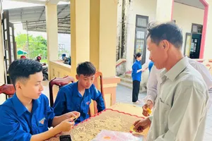 Hỗ trợ người dân lấy số thứ tự thực hiện thủ tục hành chính