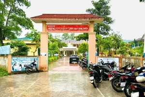 Quảng Trị: Cách chức hiệu trưởng, phó hiệu trưởng trường tiểu học để 40 học sinh ngộ độc