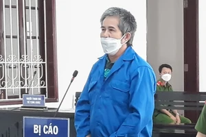 Vĩnh Long: Trộm sà lan đi bán, lãnh án 13 năm tù