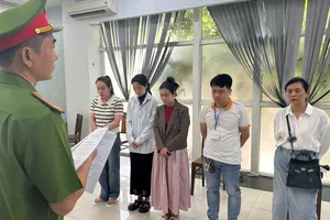 Các đối tượng tại cơ quan điều tra. Ảnh: CACC