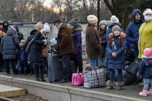 烏東部頓巴斯地區超過４萬人撤入俄境內。圖源：互聯網