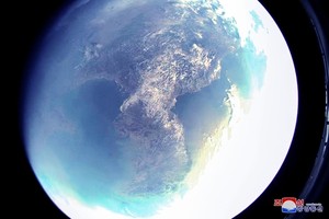 朝方疑似用該攝像頭拍攝的韓半島地貌照片。