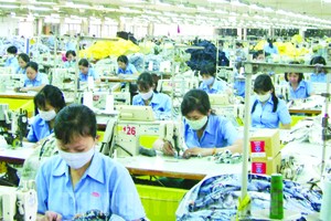 各工業區的企業已恢復生產活動。