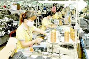 本市一家成衣出口公司。