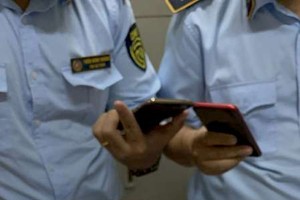 扣押 529 部來歷不明蘋果手機 