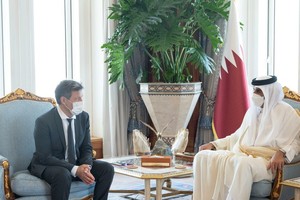 德國經濟部長哈貝克與卡塔爾埃米爾塔米姆會談資料圖片 © 路透社圖片