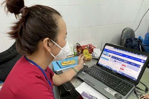 確診病例網上申報。圖源：互聯網