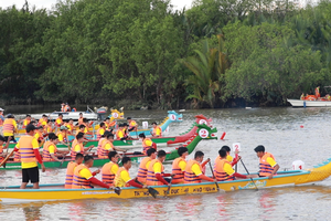 2022年本市傳統划船比賽。