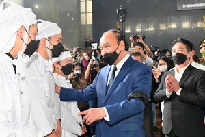 市人委會常務副主席黎和平吊唁儀式