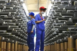 確保並立即發揮社經復甦與發展計劃的效果。