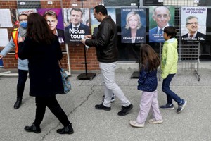  民眾前往投票。（圖／路透）