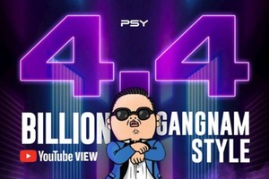 　　《江南Style》MV播放量破44億紀念海報。