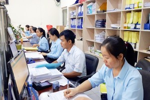 本市開展“即日處理行政手續”高峰月。