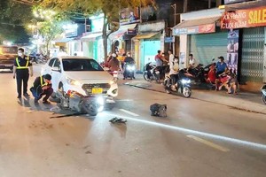 由受害者追趕劫匪所致的交通事故現場。