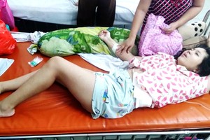 林潘黃燕在市兒童醫院治療。