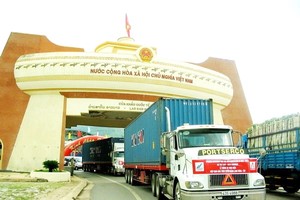 通過該省口岸對老撾的進出境活動已恢復正常。