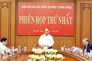 加強監控與提高法律學士培訓質量