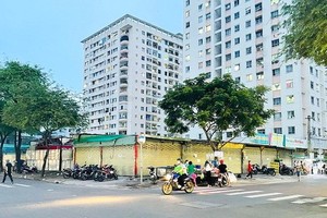 吳家嗣公寓G座已拆卸多年仍未建新。