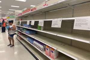 美“奶粉荒”仍需數週才能緩解