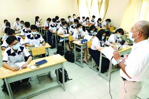 高中入學試報錄比偏高