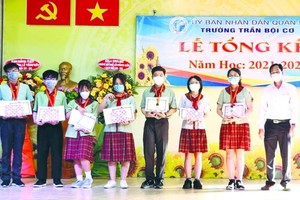 陳佩姬學校學生成績可嘉