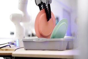 Dyson“祕密”開發家事機器人