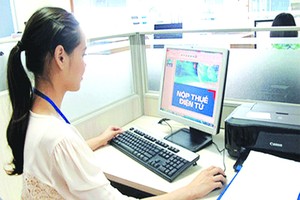 使用電子發票助企業節約開支。