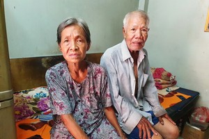 　　林利生-林氏細夫婦年逾古稀仍 帶病謀生。