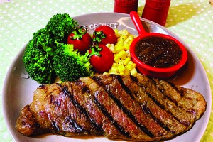 美食菜譜　黑椒煎菲力牛扒