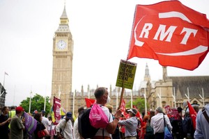 英鐵路面臨 30 多年來最大罷工