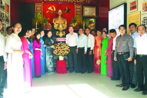 “胡志明文化空間建設”專題報告