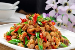 “燒椒童子雞“的家常做法