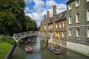 閱讀《再別康橋》有感