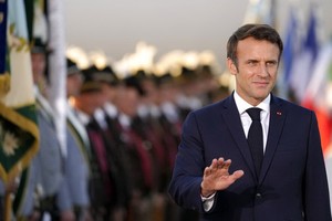 法總統指示總理博爾內組建新政府