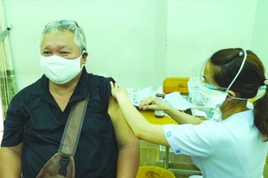 老年人獲優先接種第四劑新冠疫苗。