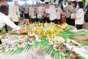 222 道椰子菜刷新越南與世界紀錄