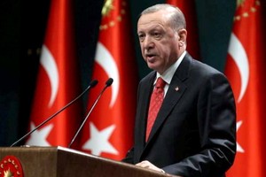 土法總統討論兩國關係和地區問題