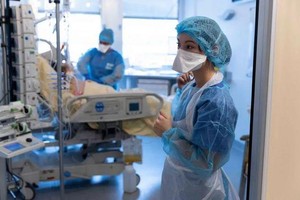 法國相關部門希望繼續加強相關研究，了解後新冠時代疾病對人們身心健康和生活質量的影響◆