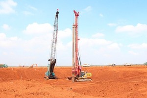 隆城機場施工場地。