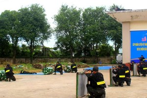 前江省機動警察業務技能訓練